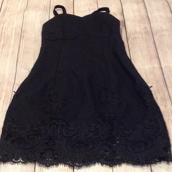 NWT BLACK LACE DRESS, xs - Picture 1 of 5